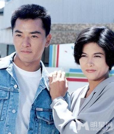 邵美琪和郑伊健(资料图)